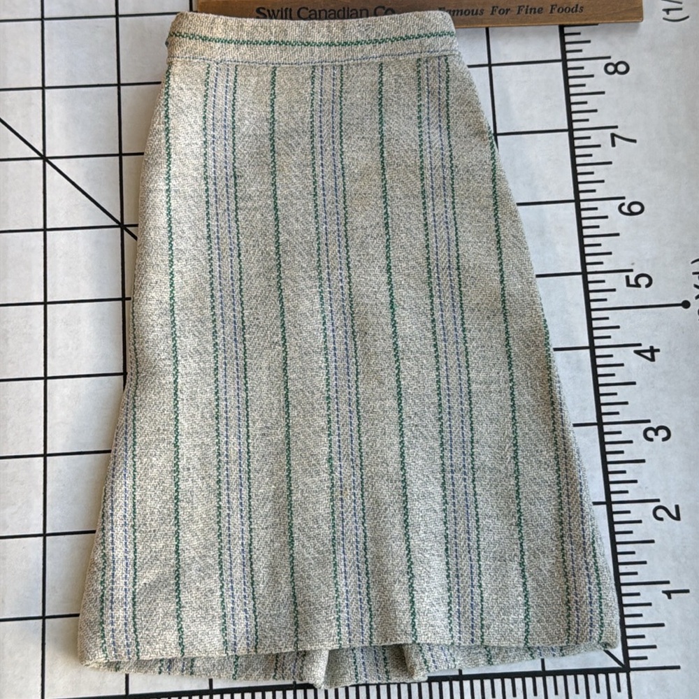 1930s Handmade Doll Skirt – Pleated Wool-Blend with Hook Closure, Vintage